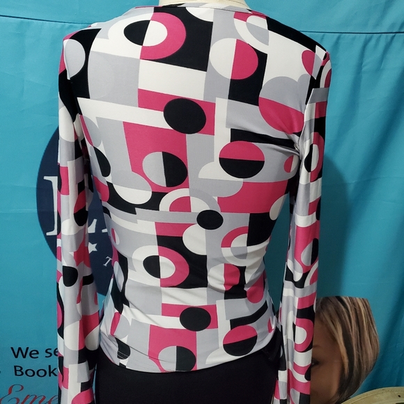 Miss H Top - Picture 3 of 6